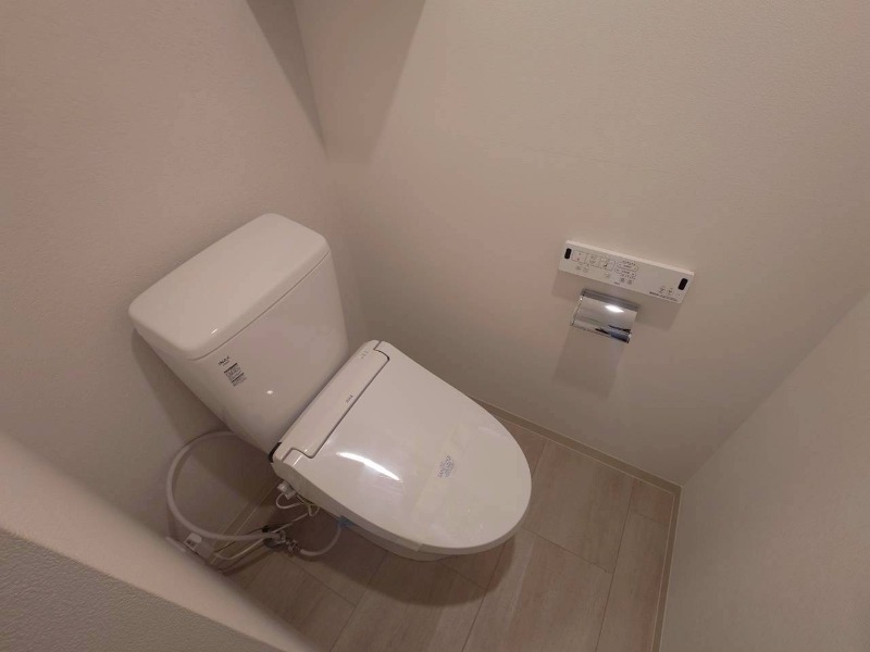 CREALpremier目黒地下1階 トイレ