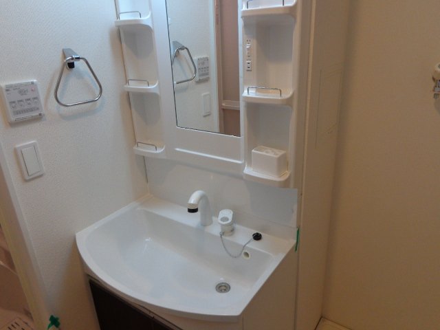 Ｅ・Ｊハウス101号室 洗面化粧台