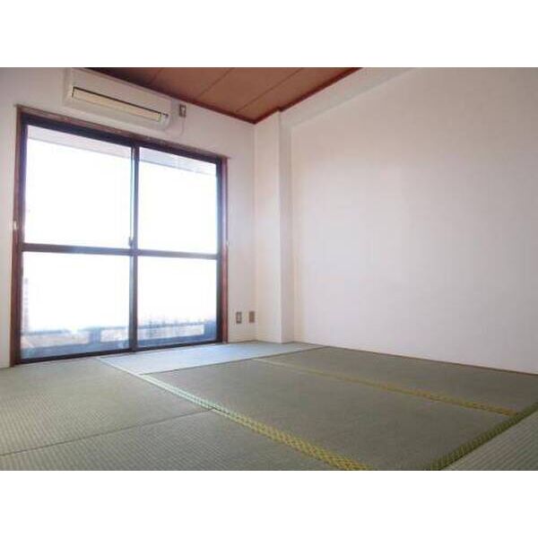 南八幡ガーデンビレッジ リビング