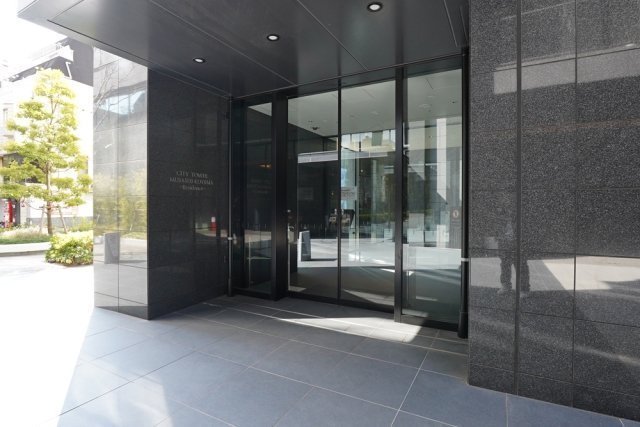 シティタワー武蔵小山　レジデンス棟9階 エントランス