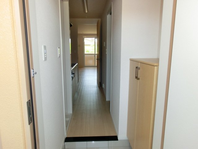 ＩＶＹ　ＣＯＵＲＴ（アイビーコート）103号室 玄関