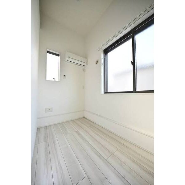 十六コート リビング