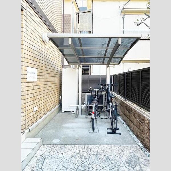 アメージング　エステート 駐輪場