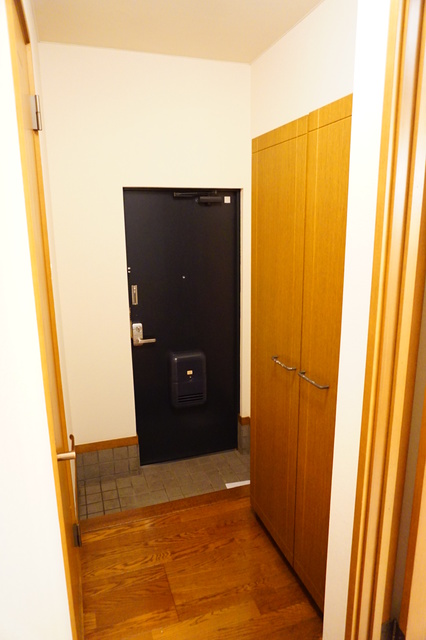 徳重コーポラス0102号室 玄関