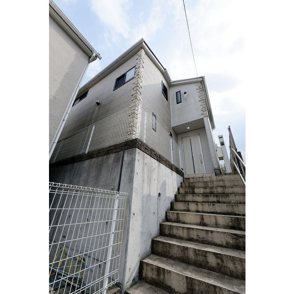 クレイドルガーデン横浜市青葉区松風台第1　1号棟 外観
