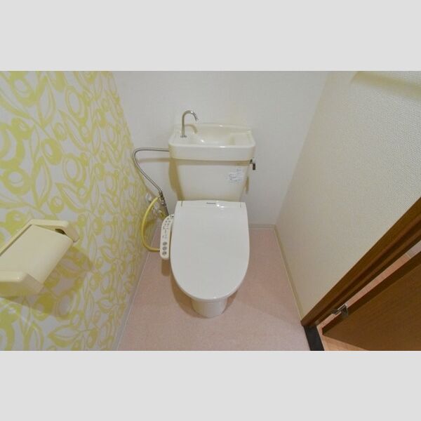 マンションビスタリカ402号室 温水洗浄暖房便座