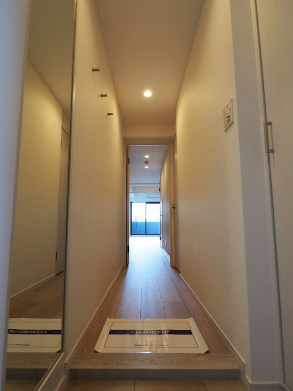 レジディア上野池之端8階 玄関