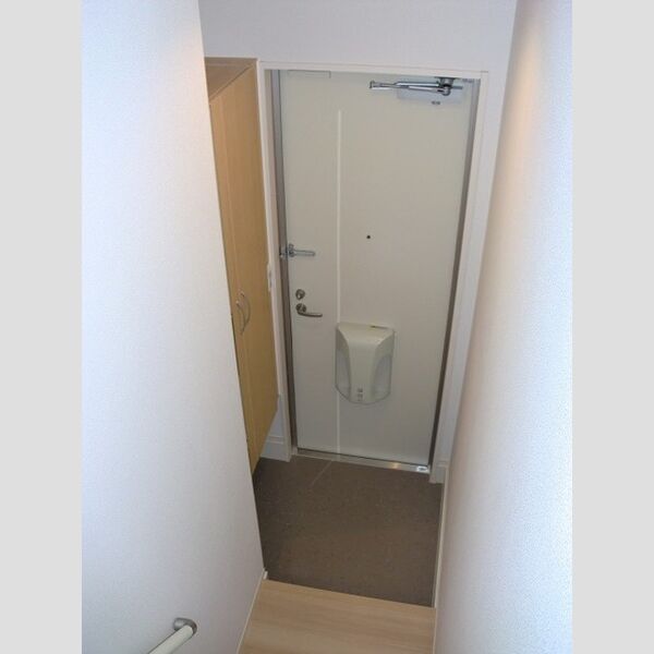 グローリータウン　A 玄関