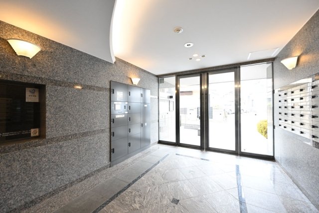 ルーブル東蒲田七番館 エントランス