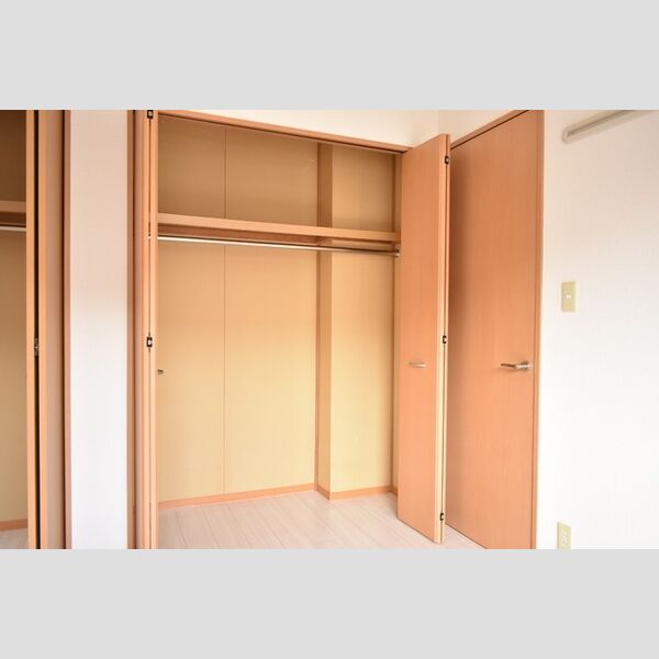 リビングタウン北上尾　B 物入