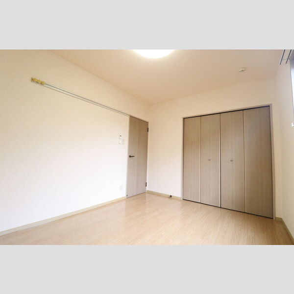 愛花夢　2号館102号室 洋室6帖