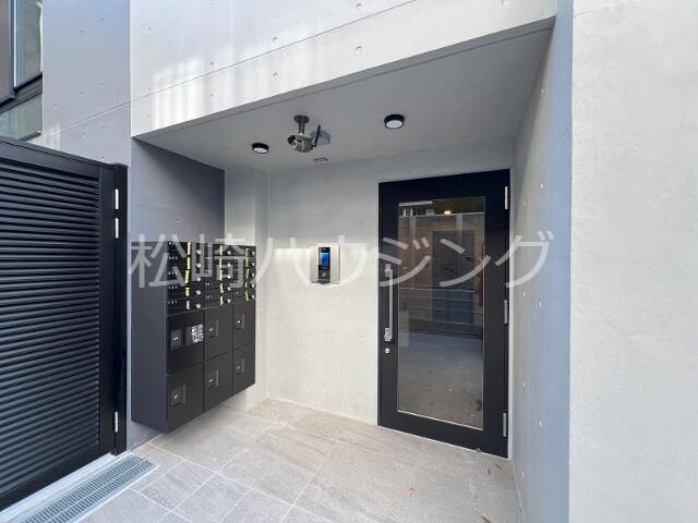 blue palette新宿中落合 エントランス