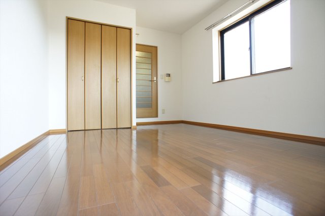 サワークレスト0301号室 個人の部屋や寝室として使える洋室です