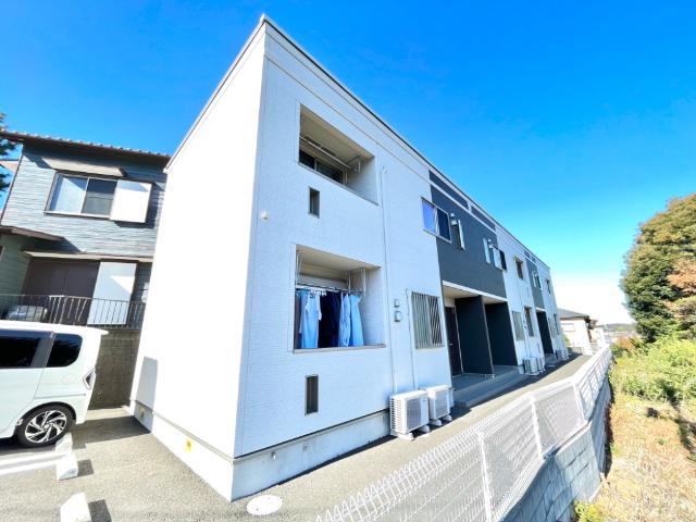 コリーナ本郷台 外観写真（昼）