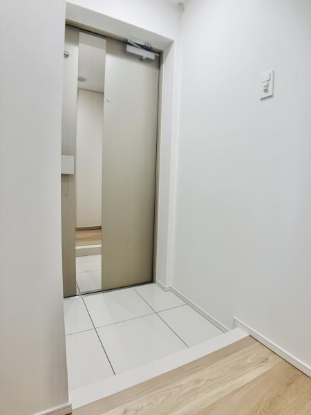 ＰＲＥＭＩＵＭ　ＣＵＢＥ　上野6階 同建物別部屋の参考画像