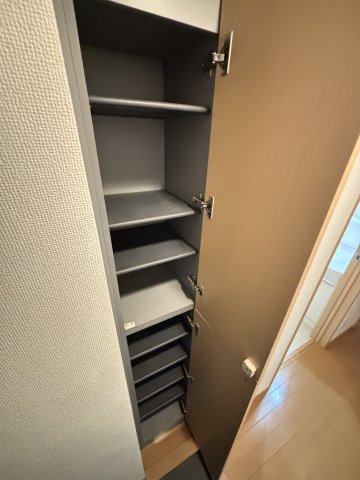 らみれす シューズボックス