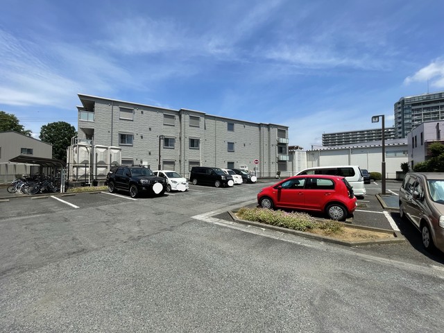 ヴェルジュ三家向 駐車場