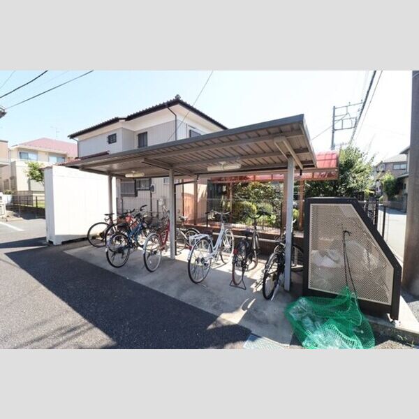 プルミエコート207号室 駐輪場