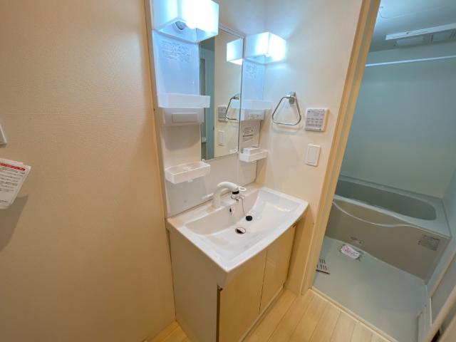 Ｂａｎｄｅｒｕｏｌａ 室内