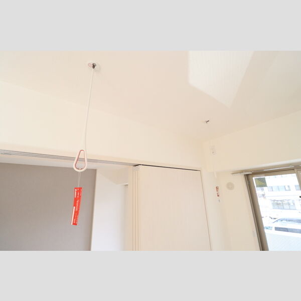 グランヴレーユ205号室 室内物干