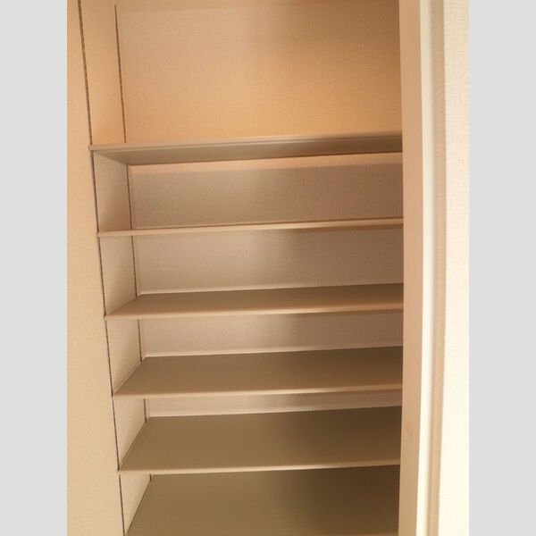 クレインヒルズ305号室 305シューズBOX