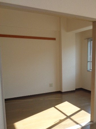 ラフィーネ横浜0703号室 洋室１　※別号室の参考写真です(現況優先・仕様違いの場合あり)