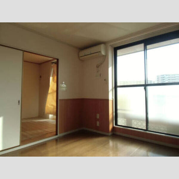 ボアクレール　B B305 エアコン付き洋室