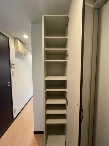 グラントゥルース両国 収納