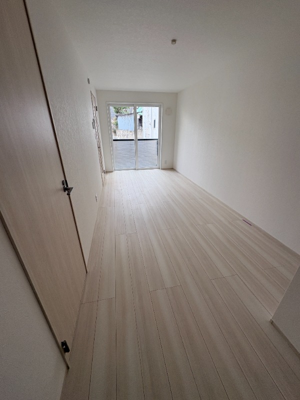 エトワールヴァリ　プレリュード1階 ※105号室は反転