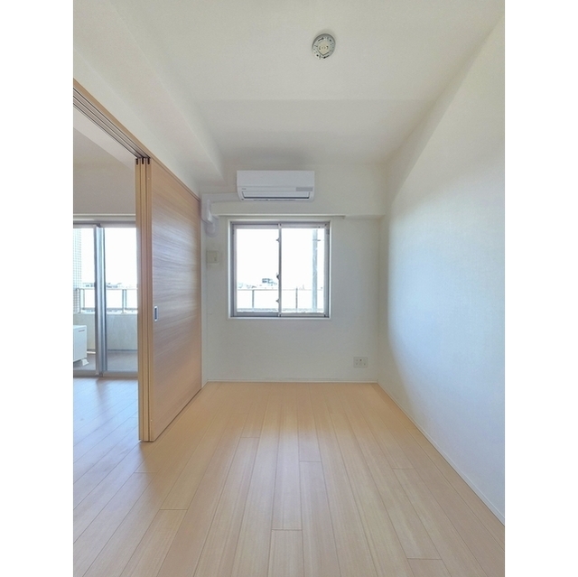 ザ・パークハウスアーバンス練馬中村橋802号室 洋室②4帖　2026年3月撮影