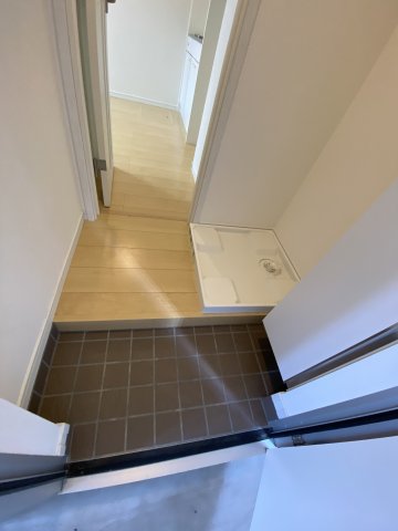 エプコット阪東橋101号室 玄関