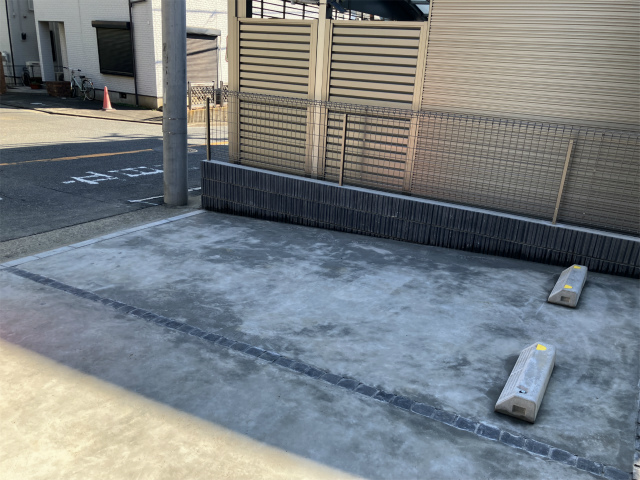 ガーデン アステリア 西千葉1階 駐車場