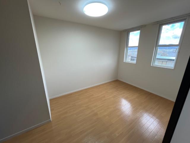 エクセレントヒルズ201号室 洋室