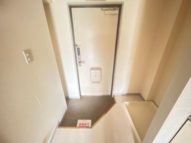 グレースカーサⅢ106号室 玄関