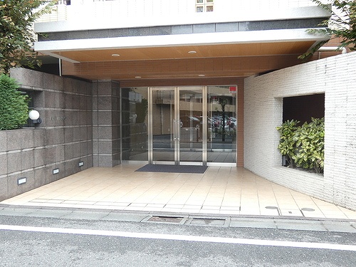 アルソレア馬事公苑 エントランス