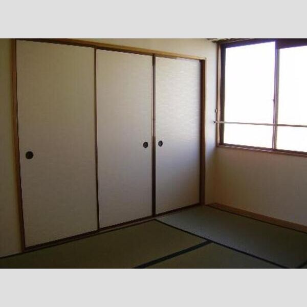 ジュネス戸田306号室 和室