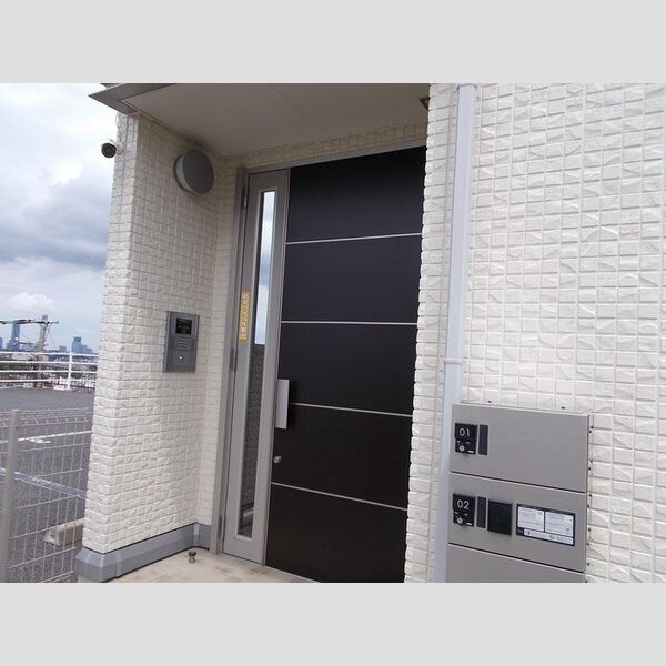 スカイヒル横濱六ッ川　B棟302号室 エントランス