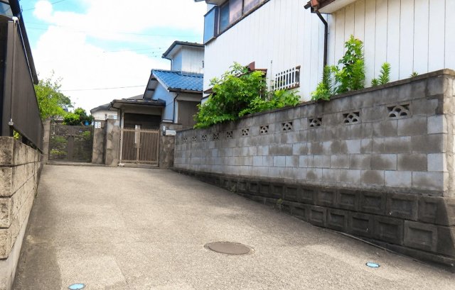 船橋市松が丘戸建て 敷地出入口（旗竿部分）