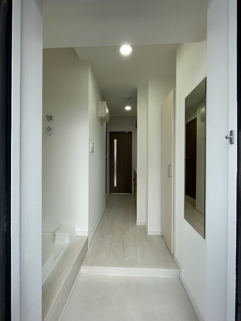 オーシャンハイツ5階 玄関