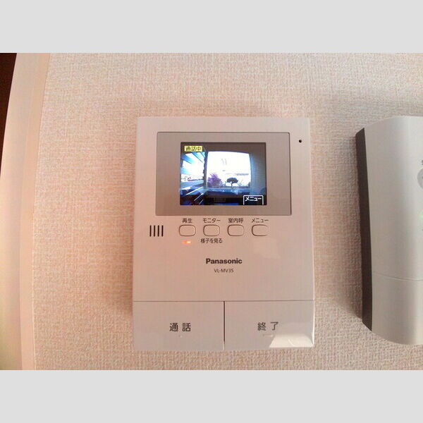 ヴェルドミールⅢ101号室 テレビ付インターホン