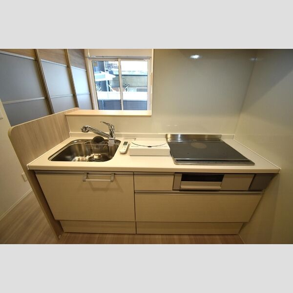 Dスクエア子安町103号室 対面式システムキッチン