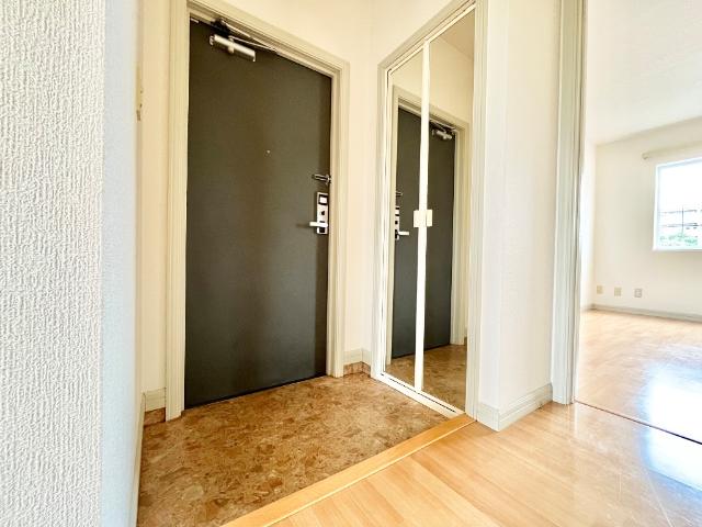 ラルクアンシェル101号室 玄関