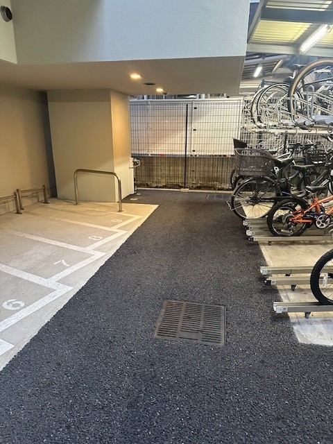 プラウドフラット浅草雷門902号室 駐車場