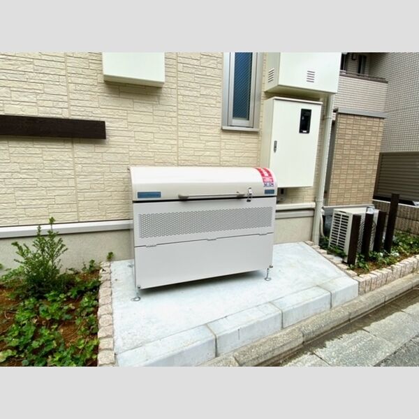 アリドゥリア都立大学201号室 ゴミストッカー