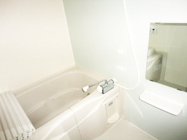 サンフォレスタ２番館201号室 バス