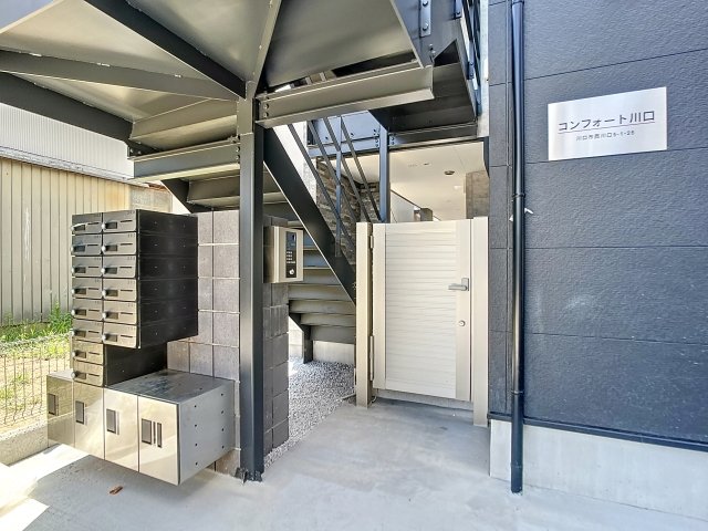 コンフォート川口3階 エントランス