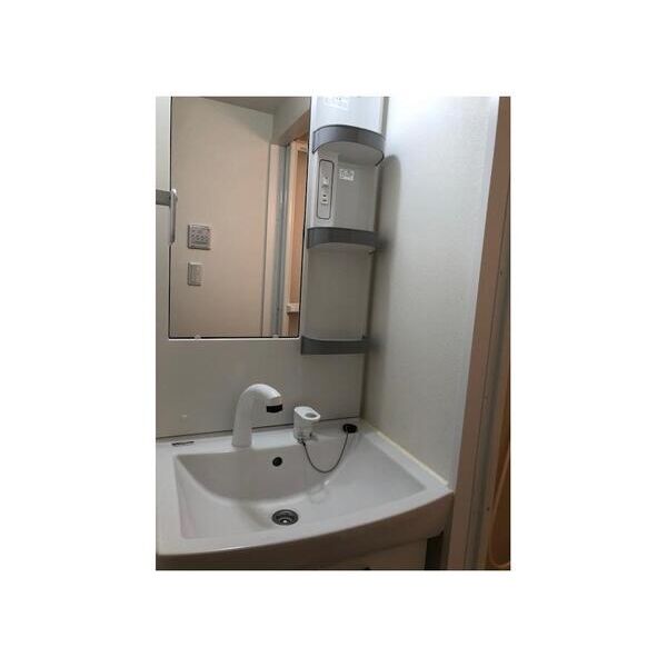 秀和松涛レジデンス 洗面