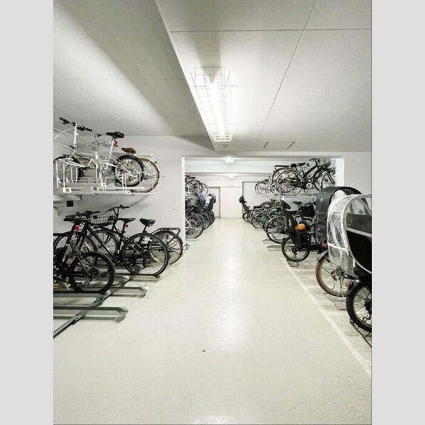 AZALETY上北沢108号室 駐輪場