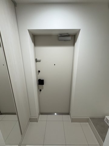 GENOVIA世田谷桜0304号室 玄関