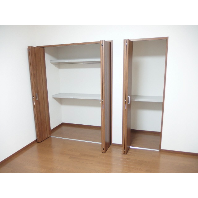 アムール ネージュ 弐番館 内観